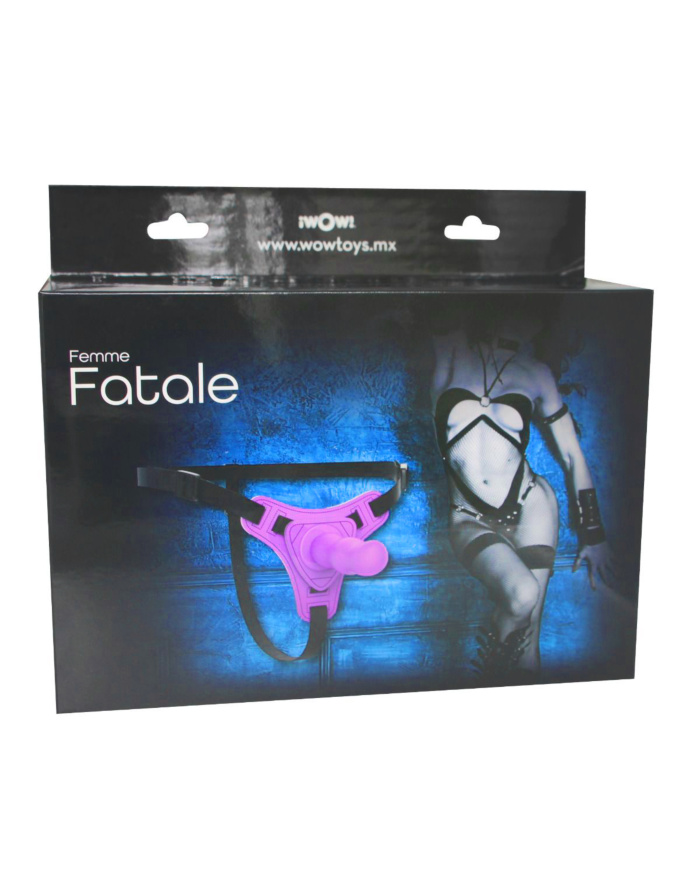 FEMME FATALE ARNES CON DILDO 